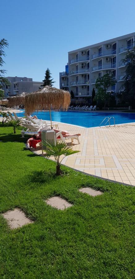 Apartment With Green Terrace Бургас Экстерьер фото