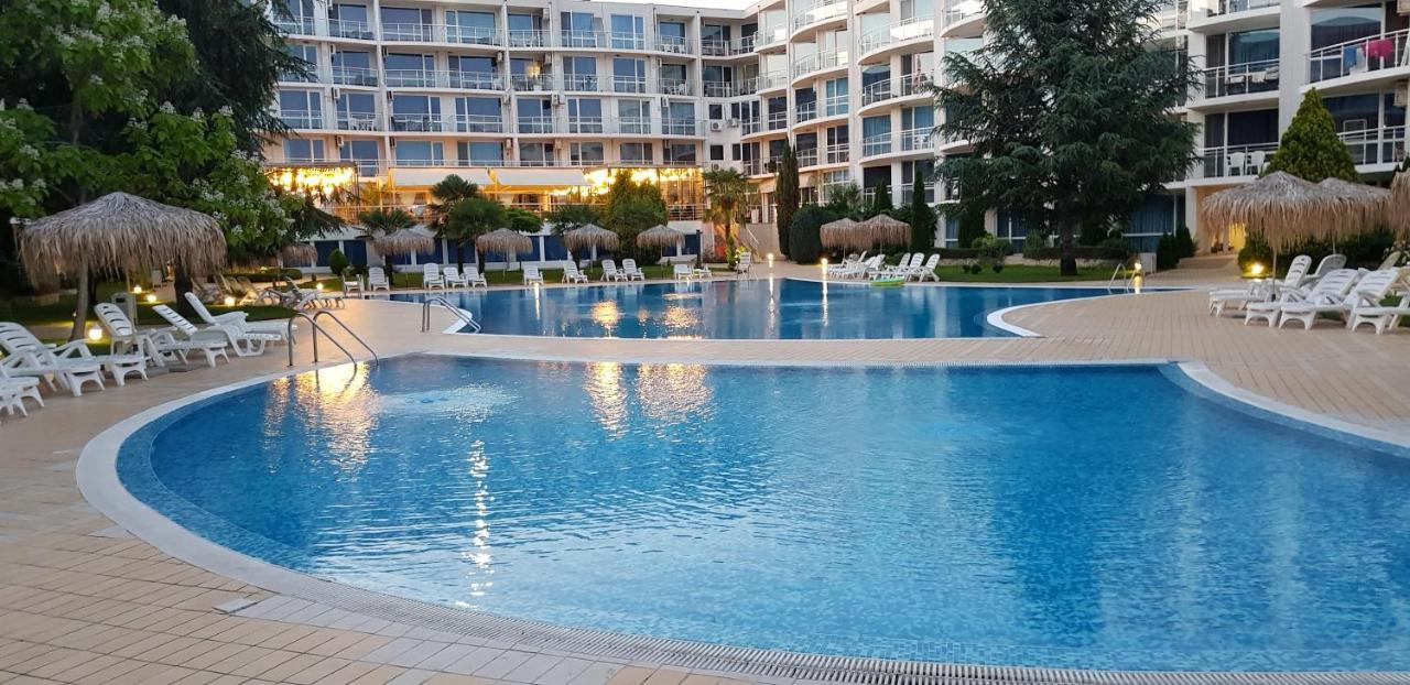 Apartment With Green Terrace Бургас Экстерьер фото
