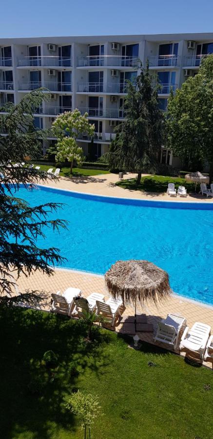 Apartment With Green Terrace Бургас Экстерьер фото