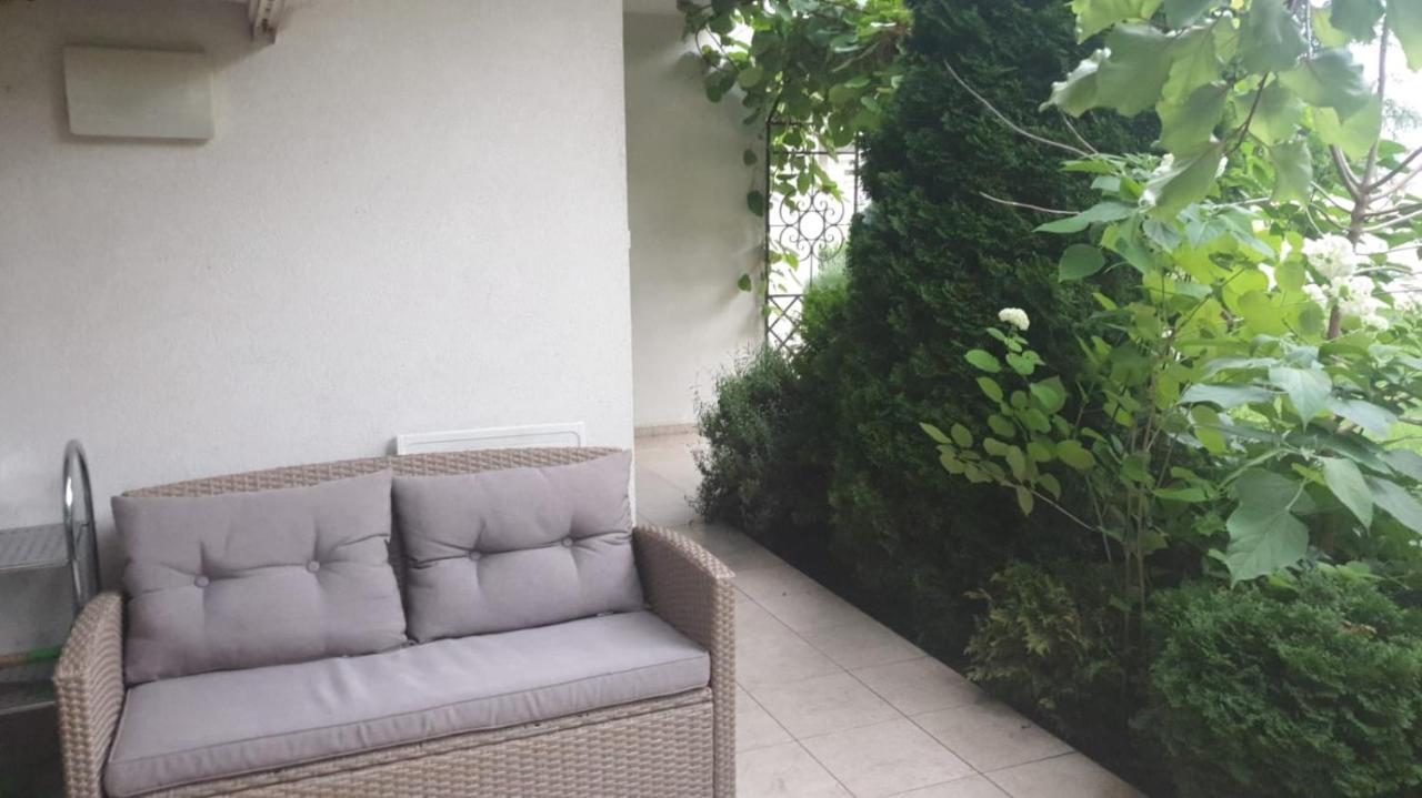 Apartment With Green Terrace Бургас Экстерьер фото