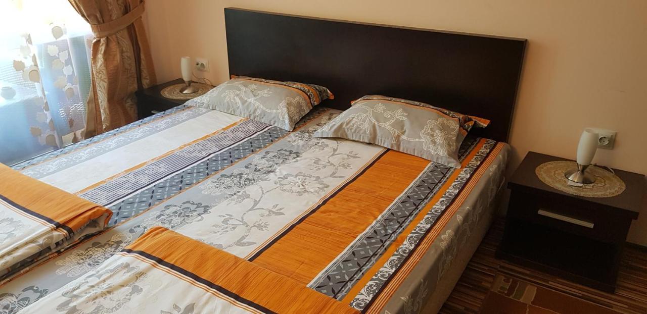 Apartment With Green Terrace Бургас Экстерьер фото